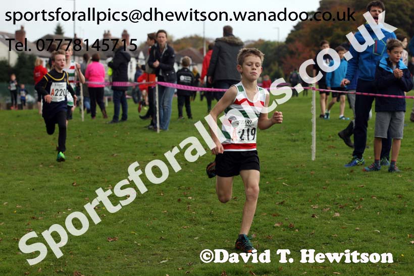 Boys under-11s Northern Cross Country Relays, Graves Park, Sheffield. Photo: David T. Hewitson/Sports for All Pics